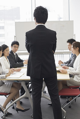 営業コストや運用の仕組み化の見直しで極限までコストをおさえ実現したサービスと価格